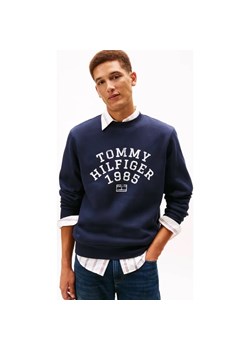 Tommy Hilfiger Bluza | Regular Fit ze sklepu Gomez Fashion Store w kategorii Bluzy męskie - zdjęcie 187611450