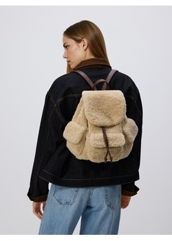 Reserved - Plecak ze sztucznego baranka - beżowy ze sklepu Reserved w kategorii Torebki damskie - zdjęcie 187614032