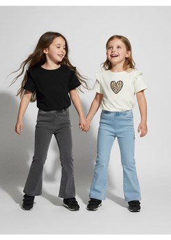 Sinsay - Spodnie flare z efektem sprania 2 pack - wielobarwny ze sklepu Sinsay w kategorii Spodnie dziewczęce - zdjęcie 187615514