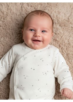 Sinsay - Pajacyk z elastycznej dzianiny - kremowy ze sklepu Sinsay w kategorii Odzież dla niemowląt - zdjęcie 187615541