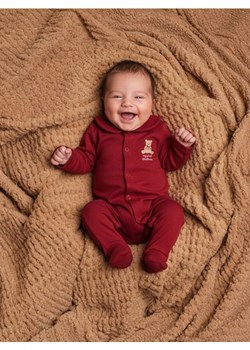 Sinsay - Pajacyk z kołnierzykiem i haftowanym misiem - bordowy ze sklepu Sinsay w kategorii Pajacyki - zdjęcie 187619523