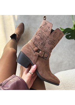 Khaki zamszowe botki damskie M.Daszyński 1921-47 ze sklepu suzana.pl w kategorii Botki - zdjęcie 187623110