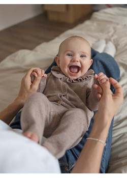 Reserved - Dzianinowy komplet z falbanką - jasnofioletowy ze sklepu Reserved w kategorii Komplety niemowlęce - zdjęcie 187623821