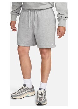 Męskie luźne spodenki z dzianiny dresowej Nike Club - Szary ze sklepu Nike poland w kategorii Spodenki męskie - zdjęcie 187623972