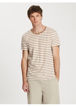 Cross Jeans Koszulka w kolorze beżowo-kremowym ze sklepu Limango Polska w kategorii T-shirty męskie - zdjęcie 187627353