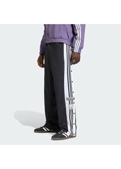 adidas Spodnie materiałowe 159078 Czarny Regular Fit ze sklepu MODIVO w kategorii Spodnie męskie - zdjęcie 187633524