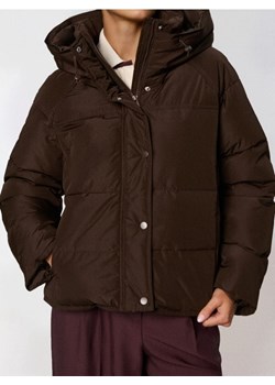 Sinsay - Pikowana kurtka puffer z kapturem - brązowy ze sklepu Sinsay w kategorii Kurtki damskie - zdjęcie 187634524