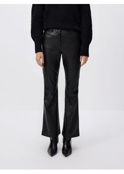 Reserved - Spodnie flare z imitacji skóry - czarny ze sklepu Reserved w kategorii Spodnie damskie - zdjęcie 187639302