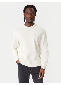 Calvin Klein Jeans Bluza LV04RC296G Écru Regular Fit ze sklepu MODIVO w kategorii Bluzy męskie - zdjęcie 187641724