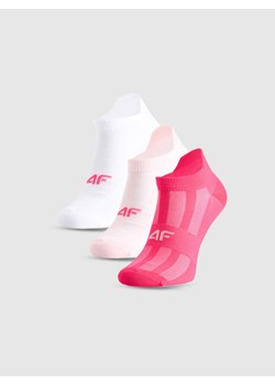 Dziewczęce skarpetki treningowe (3-pack) 4F 4FJWMM00UFSOF260 - multikolor ze sklepu Sportstylestory.com w kategorii Skarpetki dziecięce - zdjęcie 187642153
