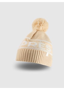 Damska czapka zimowa 4F 4FRAW25ACAPF0727 - beżowa ze sklepu Sportstylestory.com w kategorii Czapki zimowe damskie - zdjęcie 187642300