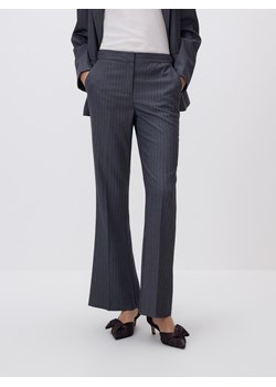 Reserved - Spodnie flare w paski - ciemnoszary ze sklepu Reserved w kategorii Spodnie damskie - zdjęcie 187644913