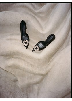 Reserved - Czółenka z aplikacją - czarny ze sklepu Reserved w kategorii Czółenka - zdjęcie 187645140