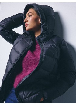 Mohito - Puchowa czarna kurtka - czarny ze sklepu Mohito w kategorii Kurtki damskie - zdjęcie 187647783