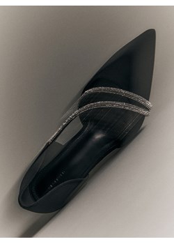 Reserved - Czółenka z ozdobnymi paskami - czarny ze sklepu Reserved w kategorii Czółenka - zdjęcie 187660592