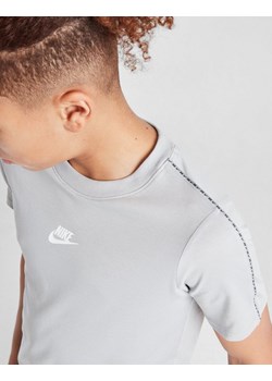 NIKE T-SHIRT TAPE TEE GRY ze sklepu JD Sports  w kategorii T-shirty chłopięce - zdjęcie 187662063