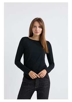 Josephine &amp; Co Koszulka &quot;Aline&quot; w kolorze czarnym ze sklepu Limango Polska w kategorii Bluzki damskie - zdjęcie 187664801