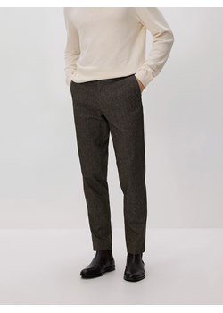 Reserved - Spodnie chino slim fit - ciemnobrązowy ze sklepu Reserved w kategorii Spodnie męskie - zdjęcie 187666041