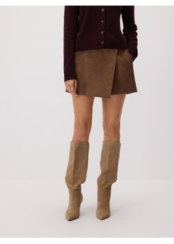 Reserved - Szorty z zakładką - beżowy ze sklepu Reserved w kategorii Szorty - zdjęcie 187666060