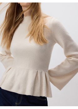 Reserved - Sweter z baskinką - kremowy ze sklepu Reserved w kategorii Bluzki damskie - zdjęcie 187670764