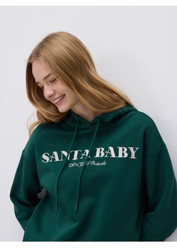 Reserved - Bluza ze świątcznym napisem - ciemnozielony ze sklepu Reserved w kategorii Bluzy damskie - zdjęcie 187670900