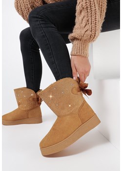 Ciemnobeżowe Śniegowce Stikine ze sklepu born2be.pl w kategorii Śniegowce damskie - zdjęcie 187673712