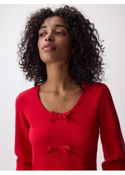 Reserved - Sweter z kokardkami - czerwony ze sklepu Reserved w kategorii Swetry damskie - zdjęcie 187677792
