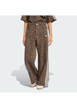 adidas Jeansy KA2680 Brązowy Loose Fit ze sklepu MODIVO w kategorii Jeansy damskie - zdjęcie 187678320