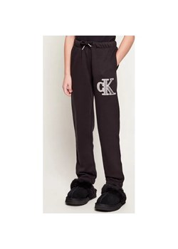 Calvin Klein Jeans Spodnie dresowe | Regular Fit ze sklepu Gomez Fashion Store w kategorii Spodnie dziewczęce - zdjęcie 187678960
