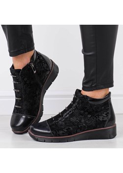 Czarne skórzane botki damskie na koturnie zimowe Filippo Dbt3179/25 ze sklepu suzana.pl w kategorii Botki - zdjęcie 187679942