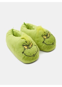 Sinsay - Ciepłe kapcie z motywem świątecznym Grinch - zielony ze sklepu Sinsay w kategorii Kapcie damskie - zdjęcie 187685203