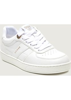Guess Sneakersy NAIMA ze sklepu Gomez Fashion Store w kategorii Buty sportowe damskie - zdjęcie 187686024