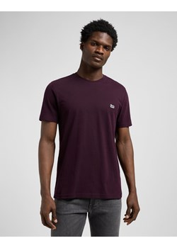 MESKA KOSZULKA LEE SS PATCH LOGO TEE DEEP WINE 112370738 ze sklepu YouNeedit.pl w kategorii T-shirty męskie - zdjęcie 187690430