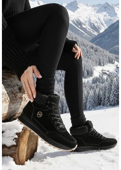 Czarne Sneakersy Mocno Ocieplone Sztucznym Futerkiem Rosanas ze sklepu born2be.pl w kategorii Buty sportowe damskie - zdjęcie 187695571