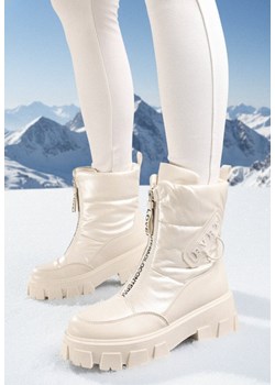 Beżowe Śniegowce na Płaskiej Podeszwie z Zamkiem z Przodu i Napisem Bulluna ze sklepu born2be.pl w kategorii Śniegowce damskie - zdjęcie 187695572