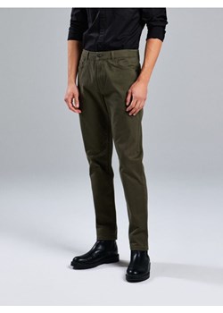 Sinsay - Spodnie slim - zielony ze sklepu Sinsay w kategorii Jeansy męskie - zdjęcie 187696112