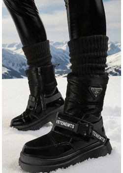 Czarne Lakierowane Śniegowce z Ozdobnymi Taśmami Eraclio ze sklepu born2be.pl w kategorii Śniegowce damskie - zdjęcie 187696532