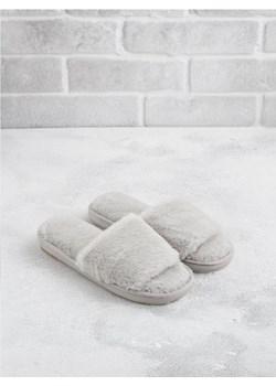 Sinsay - Kapcie - szary ze sklepu Sinsay w kategorii Kapcie damskie - zdjęcie 187700293