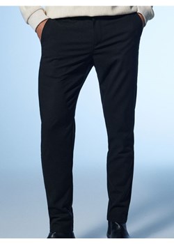 Sinsay - Spodnie chino slim - czarny ze sklepu Sinsay w kategorii Spodnie męskie - zdjęcie 187700624