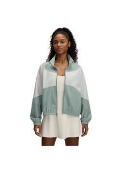 Damska kurtka treningowa Under Armour UA Rival Woven Jacket - zielona ze sklepu Sportstylestory.com w kategorii Kurtki damskie - zdjęcie 187746420