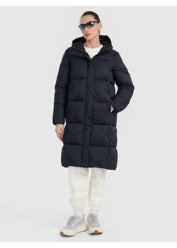 Damski płaszcz puchowy pikowany 4F 4FWAW25TDJAF586 - czarny ze sklepu Sportstylestory.com w kategorii Kurtki damskie - zdjęcie 187746572
