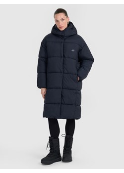 Damski płaszcz puchowy syntetyczny 4F 4FWAW25TDJAF588 - czarny ze sklepu Sportstylestory.com w kategorii Kurtki damskie - zdjęcie 187746594