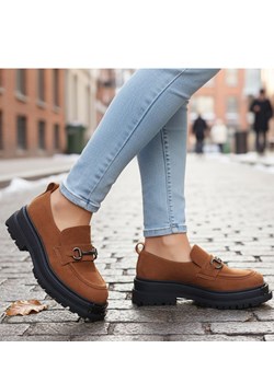 Karmelowe półbuty loafersy na platformie /G6-2 18486 T200/ ze sklepu Pantofelek24.pl w kategorii Półbuty damskie - zdjęcie 187760852