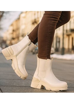 Beżowe botki sztyblety na płaskim grubym obcasie /F5-3 18594 T177/ ze sklepu Pantofelek24.pl w kategorii Botki - zdjęcie 187766273