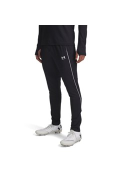 Męskie spodnie treningowe Under Armour UA M Challenger Training Pnt - czarne ze sklepu Sportstylestory.com w kategorii Spodnie męskie - zdjęcie 187766563
