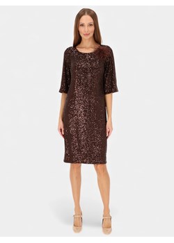 Brązowa cekinowa sukienka koktajlowa z broszką L'AF Clea ze sklepu Eye For Fashion w kategorii Sukienki - zdjęcie 187773994