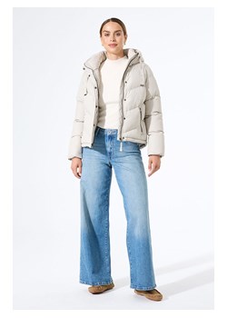 Garcia Kurtka pikowana w kolorze kremowym ze sklepu Limango Polska w kategorii Kurtki damskie - zdjęcie 187779321