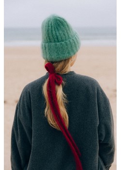 Wool Fluffy Hair Ribbon - Crimson Crush ze sklepu Surf Inc w kategorii Czapki zimowe damskie - zdjęcie 187780382