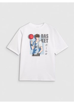 Chłopięcy t-shirt oversize z nadrukiem 4F 4FJRAW25TTSHM3062 - biały ze sklepu Sportstylestory.com w kategorii T-shirty chłopięce - zdjęcie 187780763