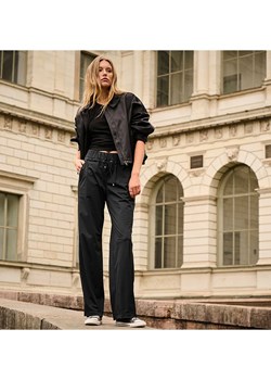 MAC Spodnie w kolorze czarnym ze sklepu Limango Polska w kategorii Spodnie damskie - zdjęcie 187790831